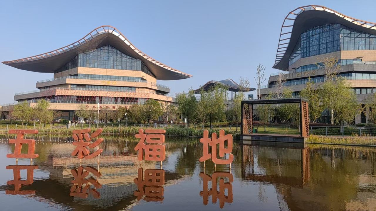寿命讲“四根”，健康讲“四快”
人的寿命，取决于身体讲“四根”：
1. 命根
腿