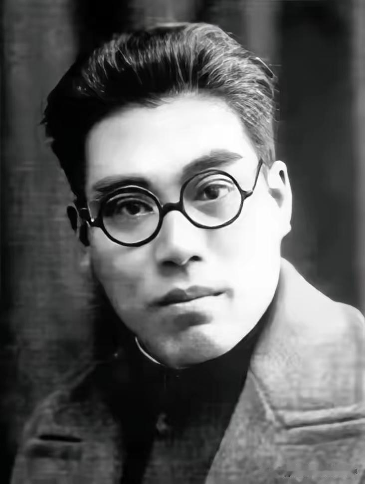 壮烈断头仍不降！35岁铁血司令战死沙场，孕妻闯日寇虎穴，含泪寻回英烈头颅
 
提