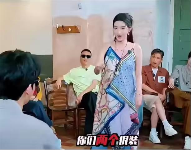 王玉雯：“我很热爱舞蹈和表演，但是从小到大，我唱歌跑调，四肢不协调。”

陈星旭