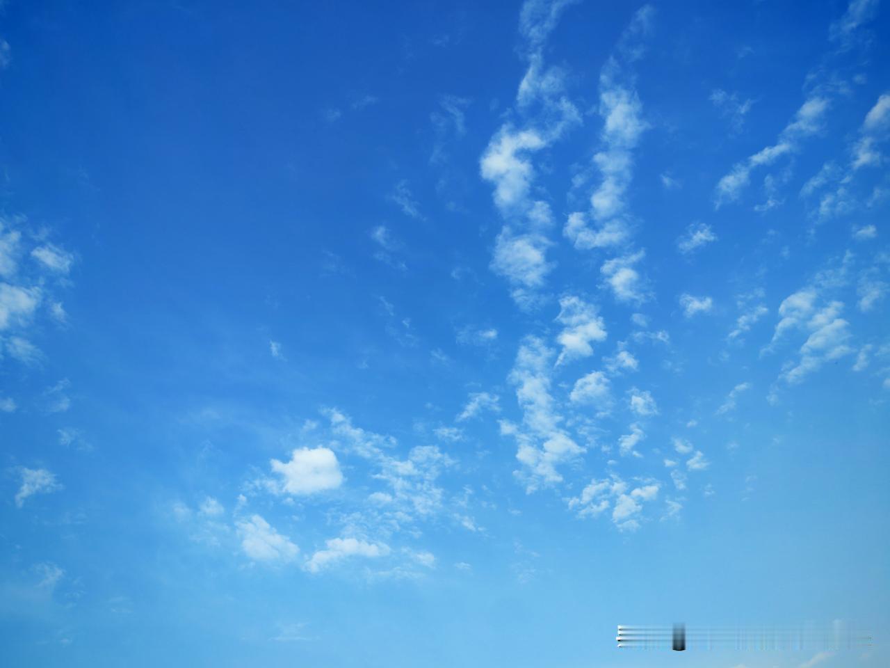 蓝天白云分享一张随手拍的美景