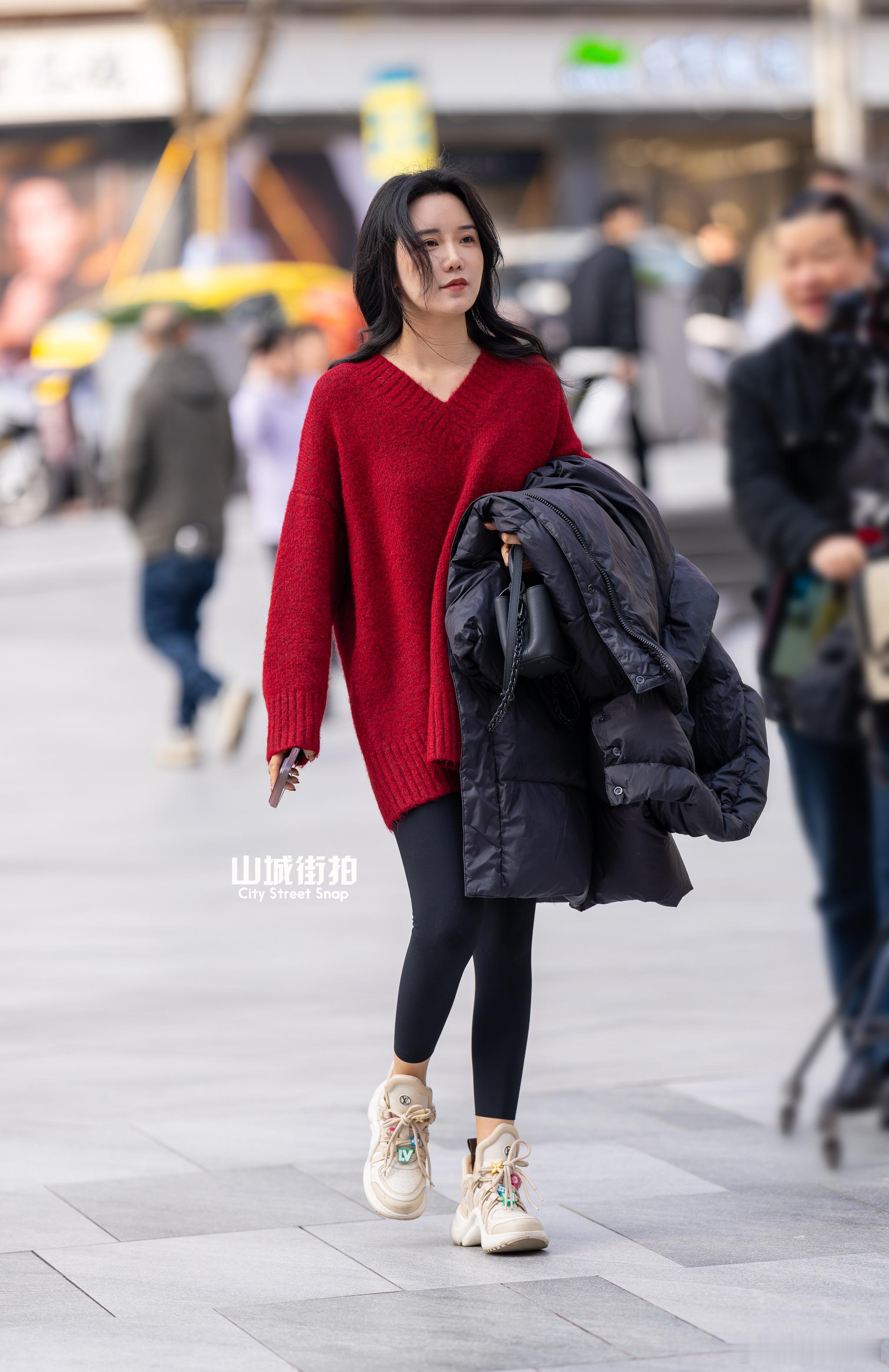 最近的天气就这样，中午一件就刚好~ 