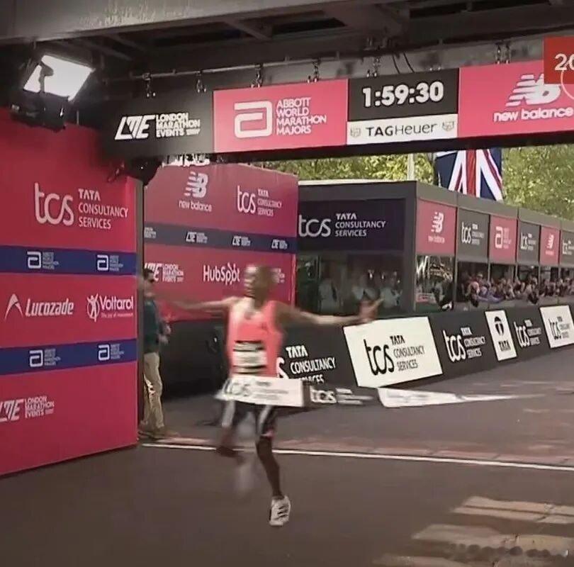 人类马拉松破二1小时59分30秒！【萨维2026伦敦马拉松强势卫冕】2026年4