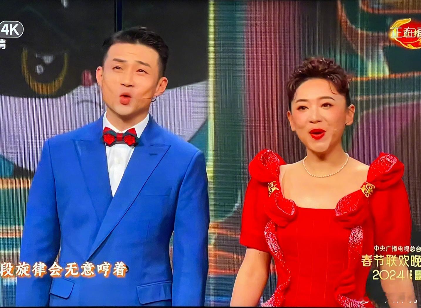 #春晚段子大考##春晚# 为童年造梦的人不会老。他们一出现我们又成为那个守在电视