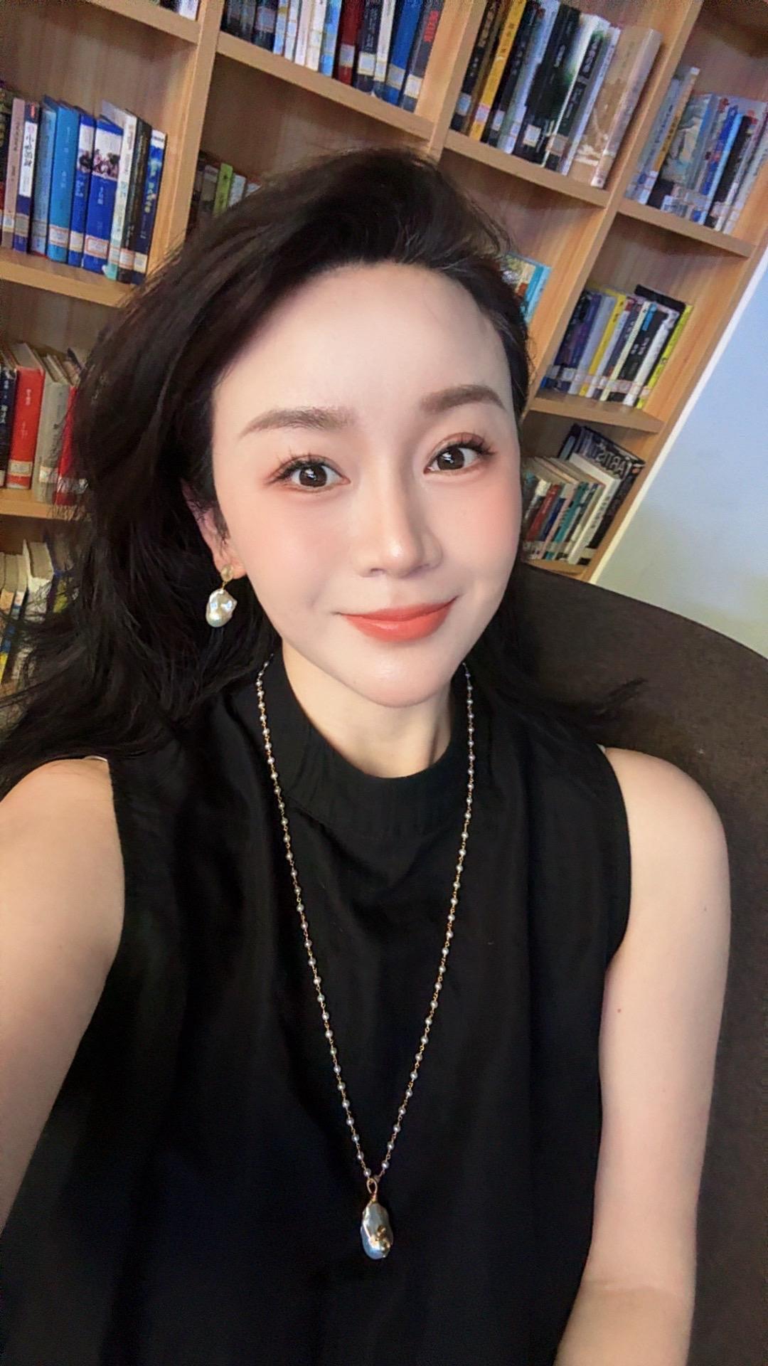 隔天一练，神清气爽～先不说瘦了多少，真的很喜欢运动完后的精神饱满的状态...