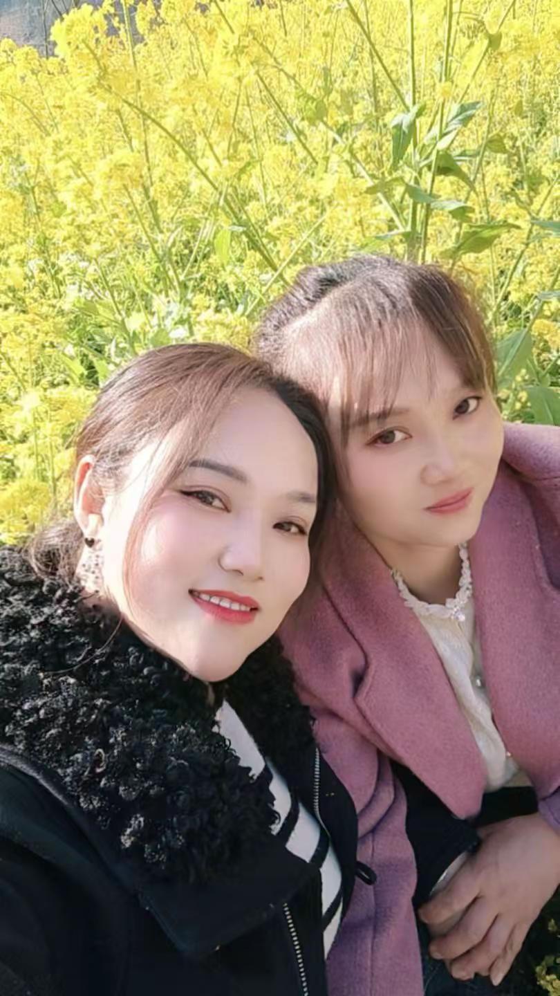 好多人都讲妹妹长得像我，亲们像吗