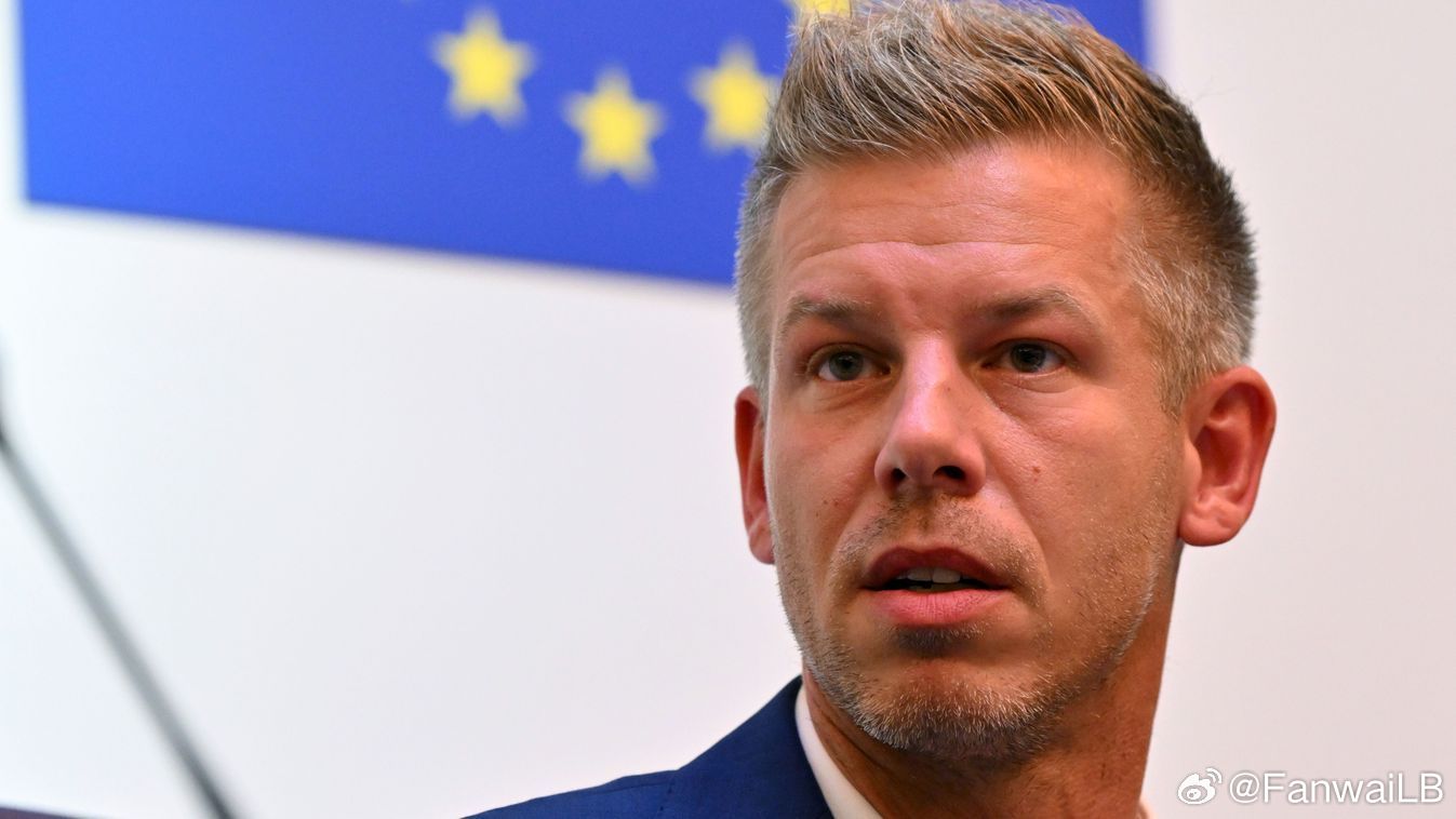 欧媒，目前的数据，orban仍落后14个点——但这一领先优势正在缩小，即使蒂萨获