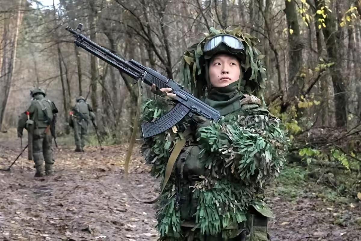 国际制裁的铁幕下，朝鲜最近上演了一出“逆势破局”的戏码。据消息称，朝鲜向俄罗斯提