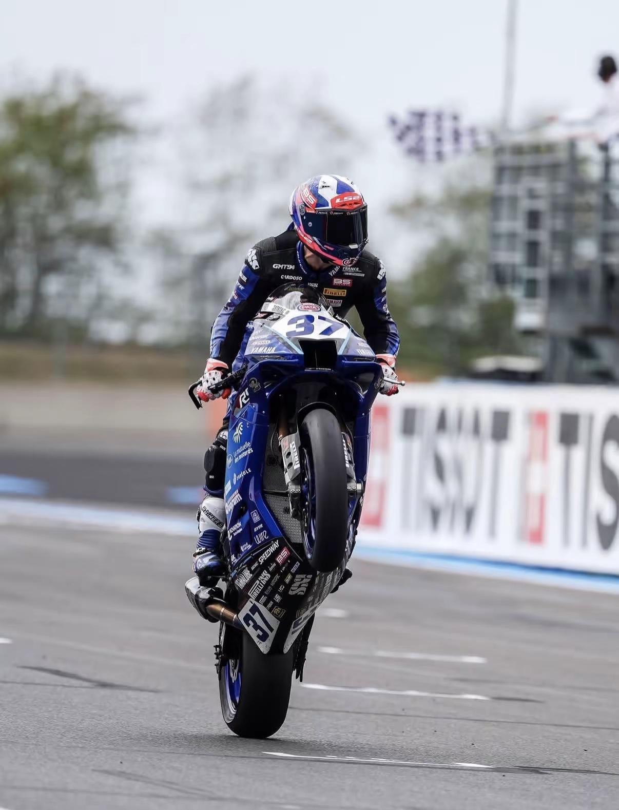 第二回合冠军诞生！🏆加西亚在GMT94车队的本土主场拿下胜利！🥇张雪机车 3