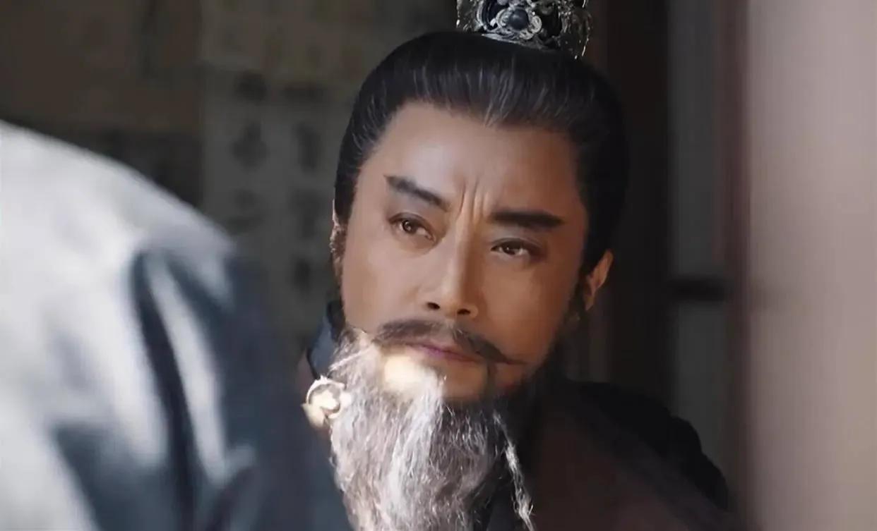 这才是权谋剧天花板，以身入局，胜天半子。
谢淮安差一点就死掉了，因为他没有看到岑