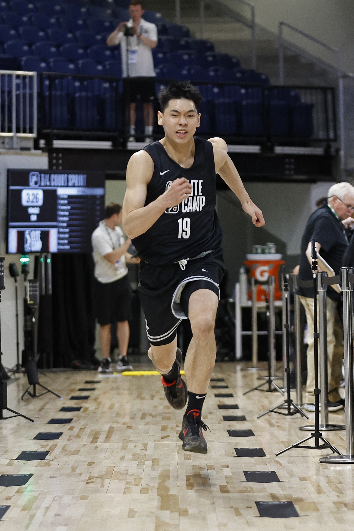 崔永熙：姚主席&联哥是百年出一个 我们这样的就要通过练&更努力#崔永熙成登录nb