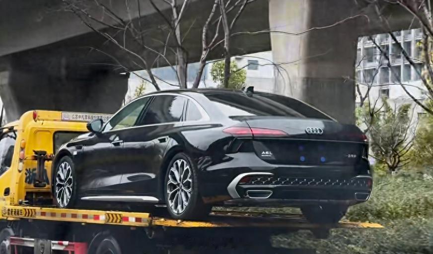 全新一代奥迪A6L实车曝光，运动外观+动力提升基于PPC平台打造，车长5142m