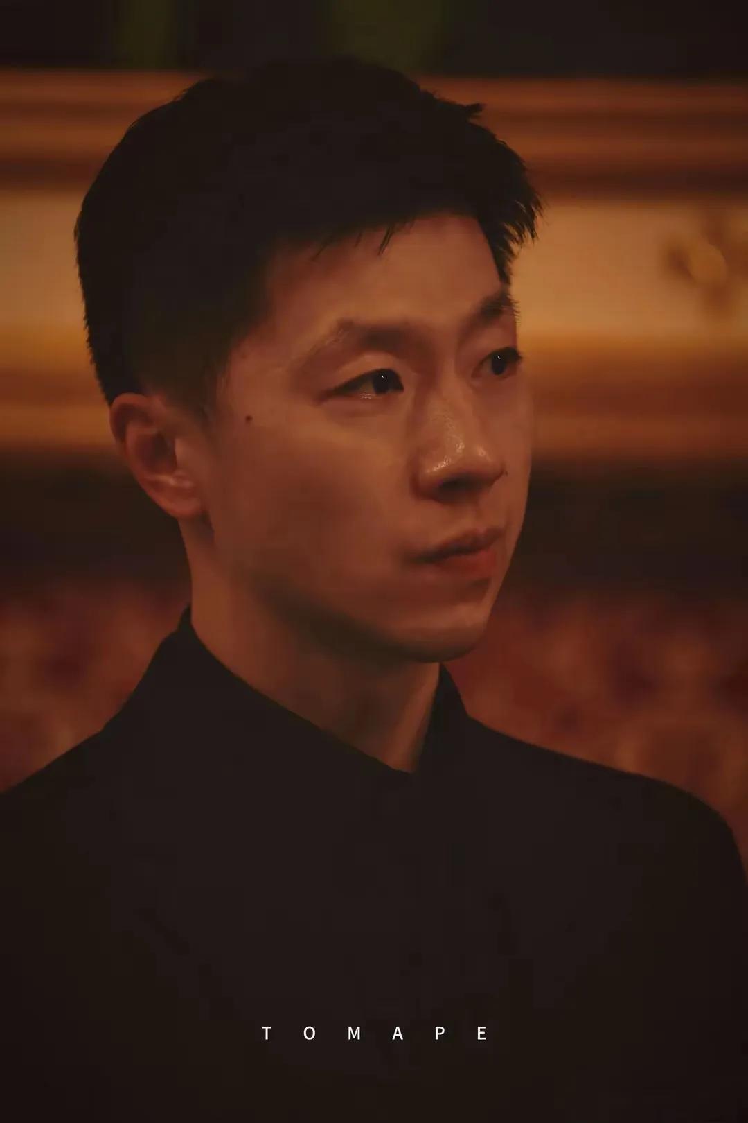 国乒双子星，yyds！

马龙，主打一个帅气稳重，球技超群！
陈梦，主打一个优雅