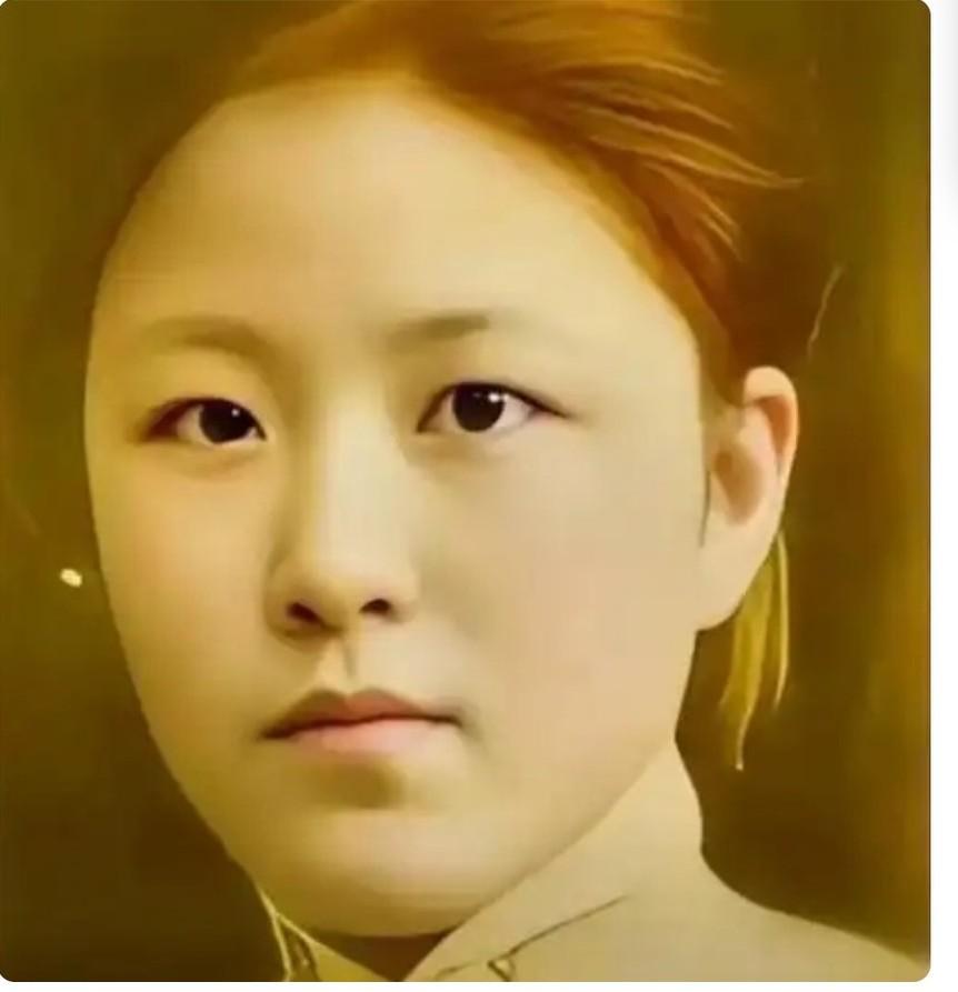 1941年的上海法租界，暗潮涌动，地下党与日军特务展开了一场生死较量。在那个危机