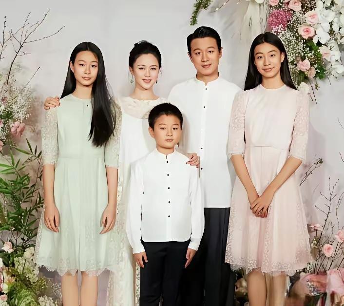 身处纷繁娱乐圈，佟大为低调内敛，从无八卦缠身。与关悦相守十八春秋，共育三子，家庭