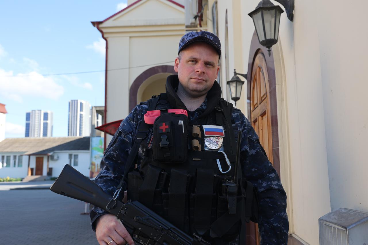 车臣：一半俄罗斯，另一半却是伊朗。
我们很难想到，作为俄罗斯领土的车臣，却一点不