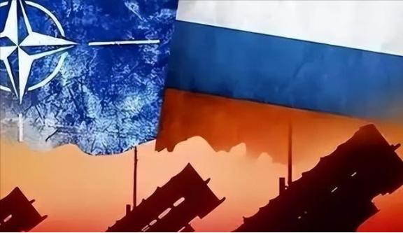 北约敢不敢灭了俄罗斯？从纸面实力来看，北约三十个国家加起来，军费是俄罗斯的二十倍