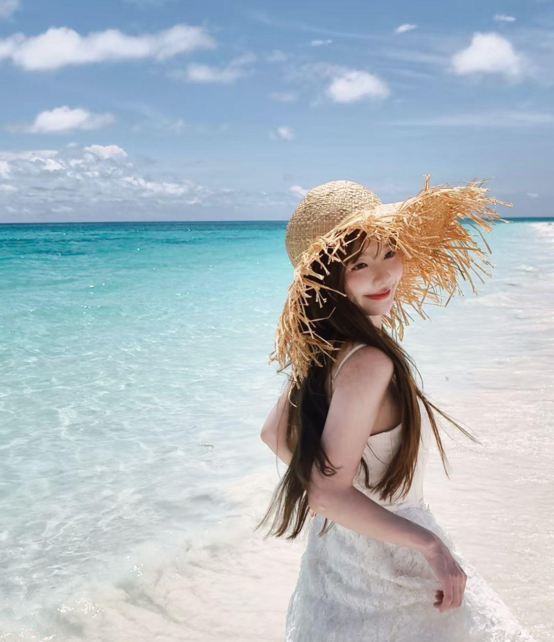 度假穿搭 海边拍照 带你去看海 鸡腿子点点 大海蓝天