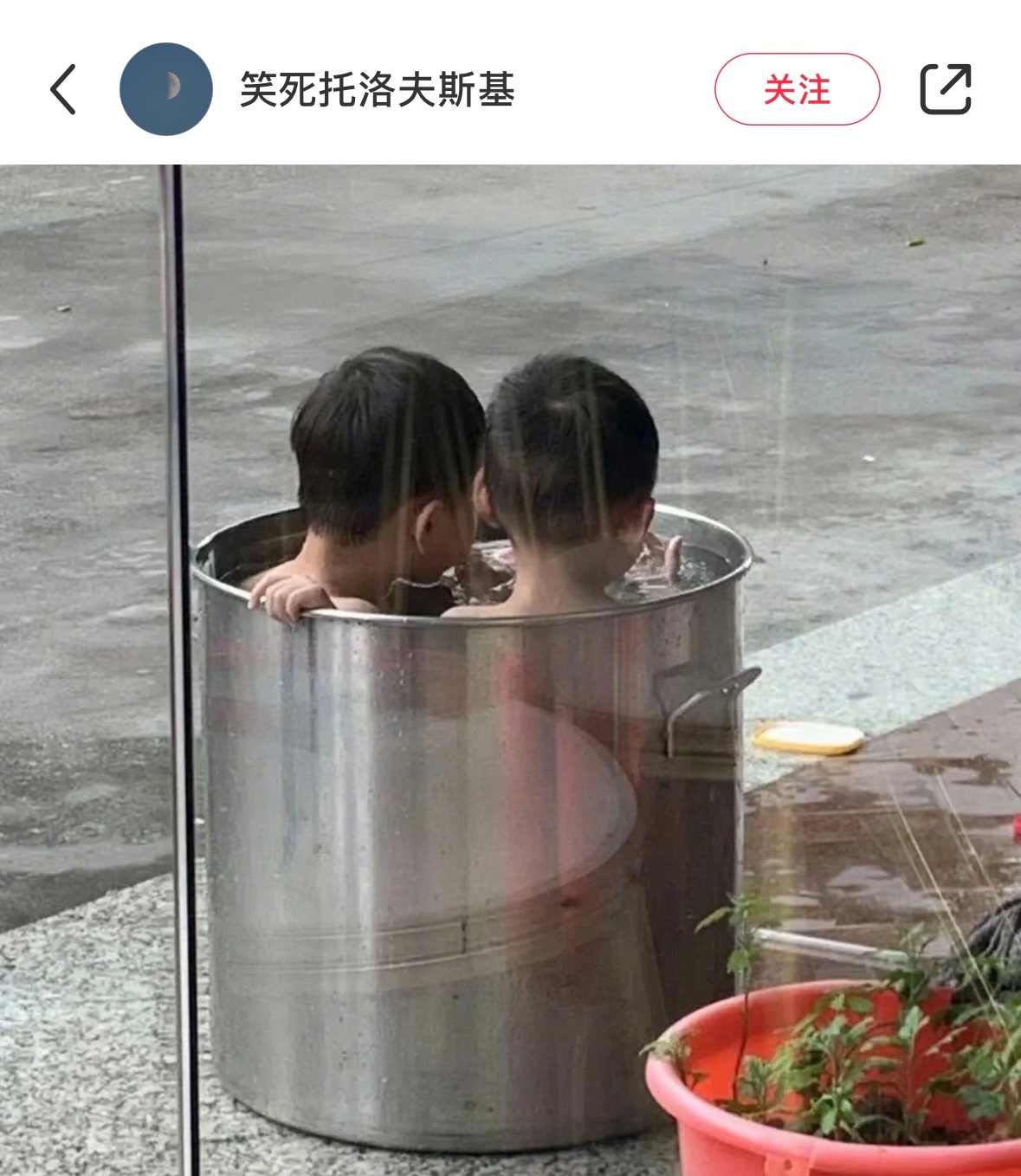 第一次见到正宗的煲仔饭 ​​​