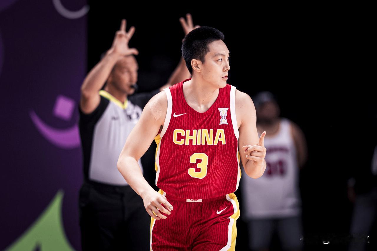 胡明轩回忆男篮亚洲杯决赛最后一投，称郭导战术跑出来了，只是技术动作没做好。这一投