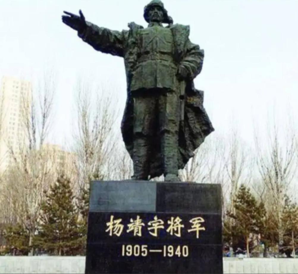 1951年，北京审讯室内，一个特务突然求饶：“饶了我吧！我告诉你们一个秘密，害死