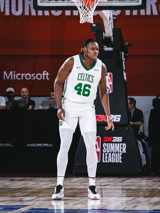 我们已经与查尔斯-巴锡签下一份10天合同 ☘️波士顿凯尔特人 ｜Differen