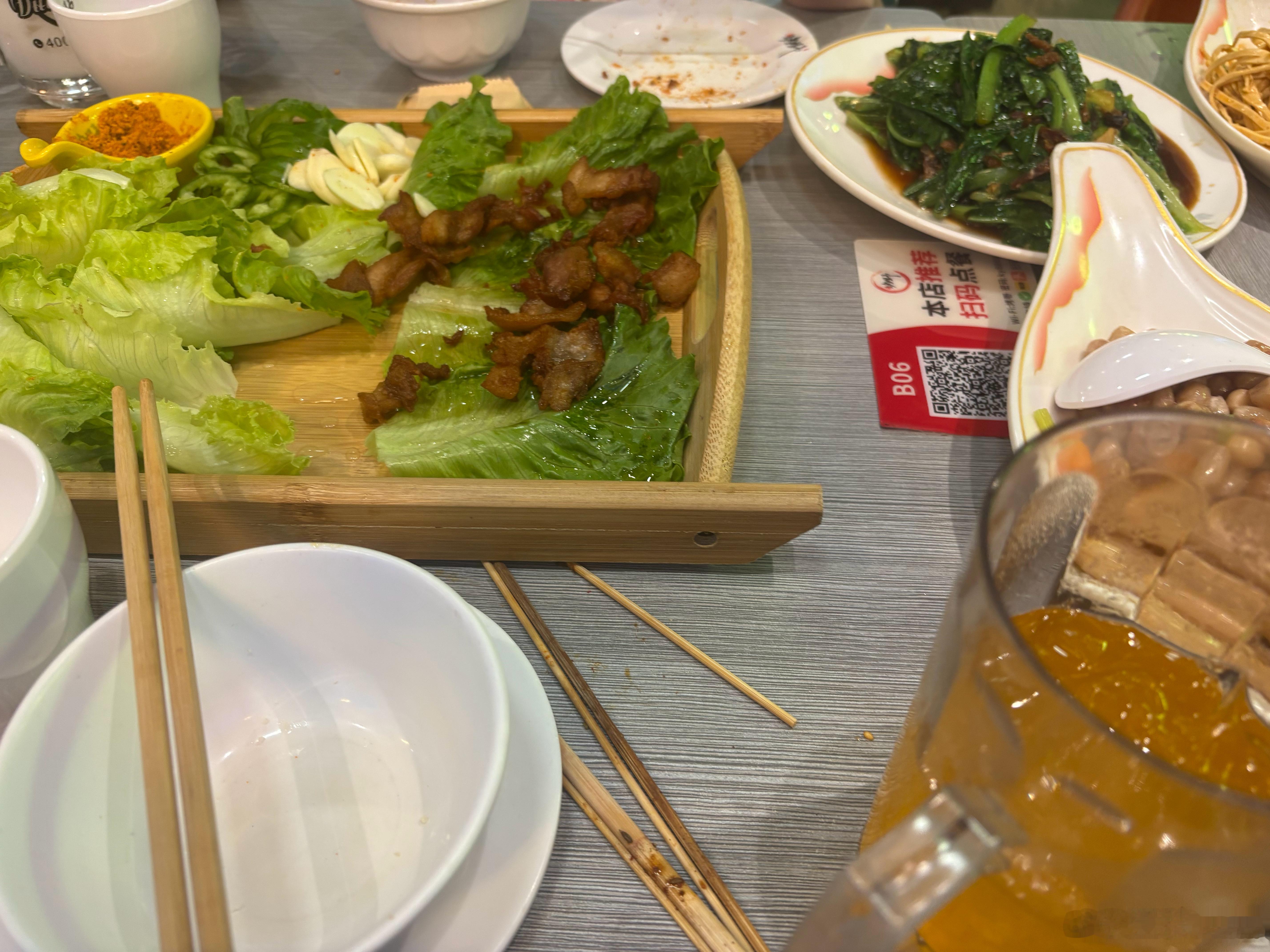 江秋灬 之前吃的烧烤 