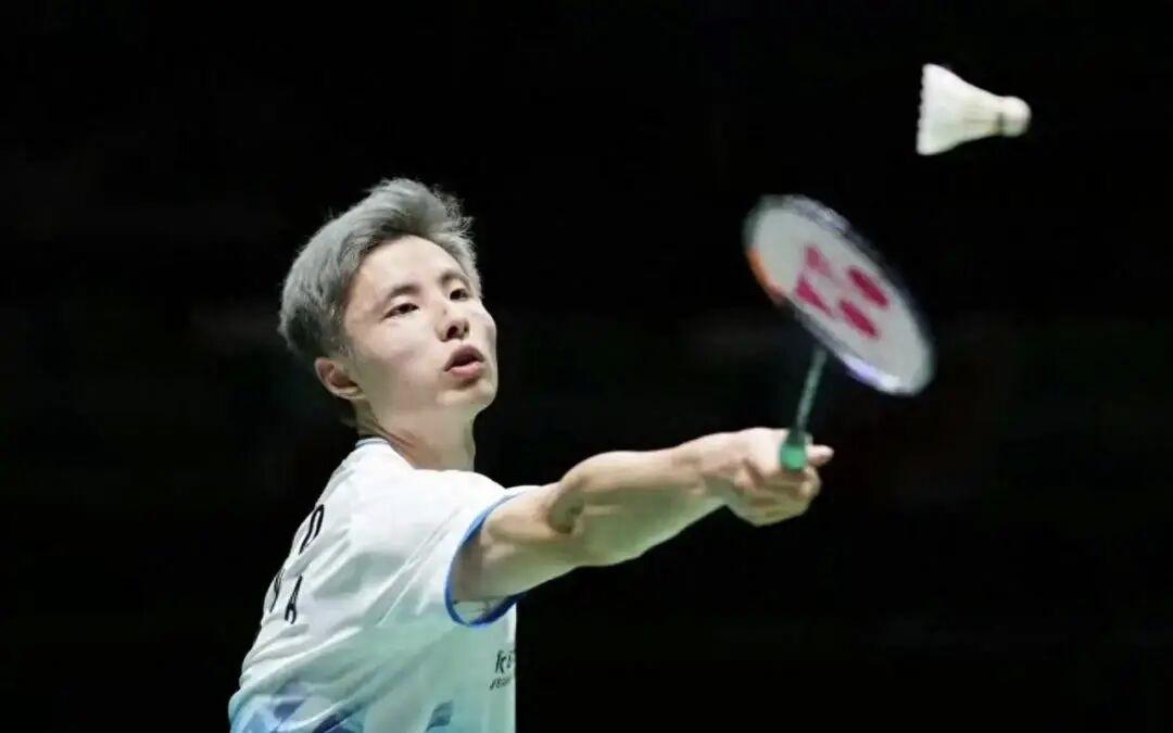 总决赛首轮两场内战你们觉得谁会赢

2025年世界羽联巡回赛年度总决赛

1，女