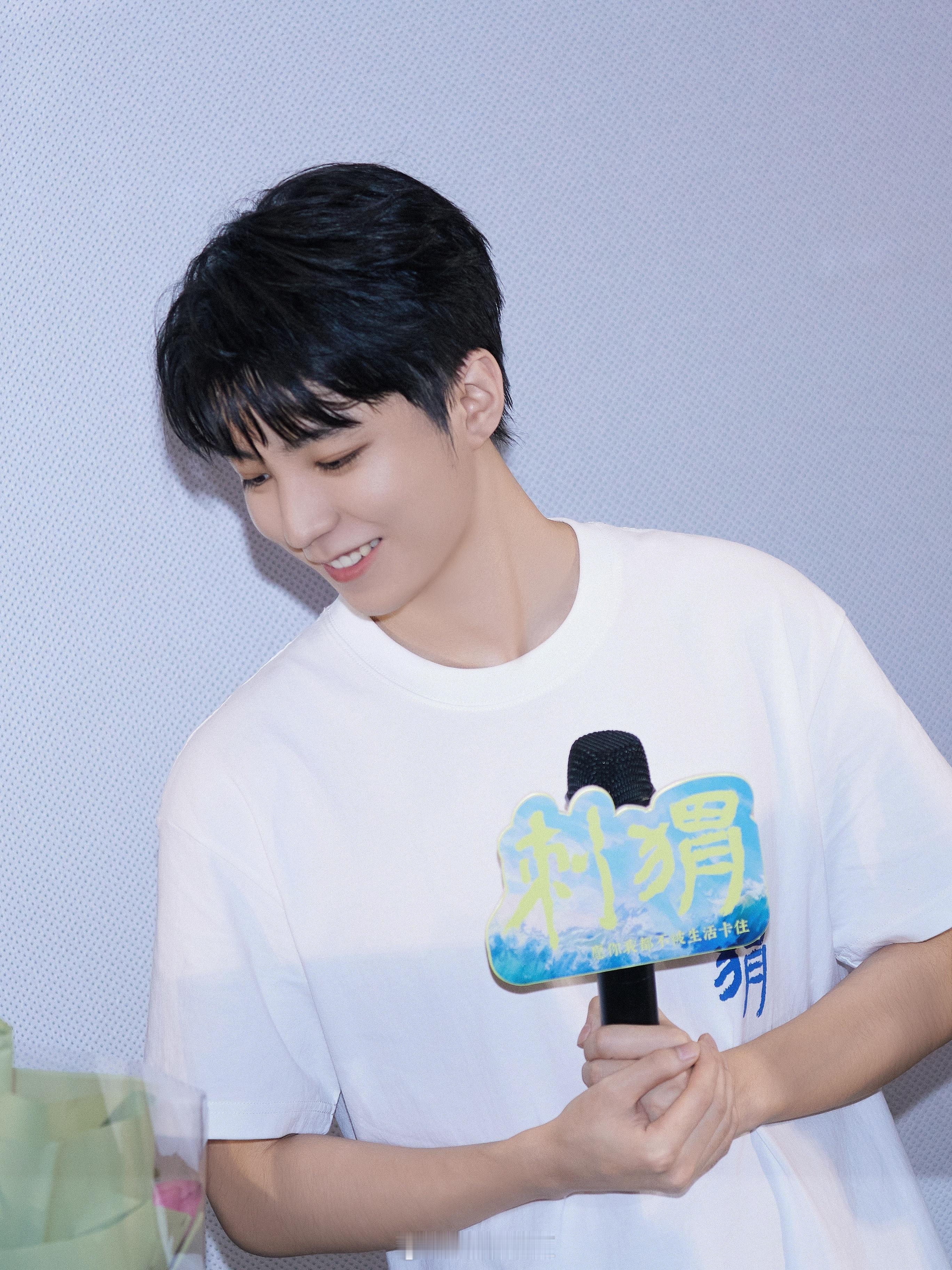 #TFBOYS发了王俊凯刺猬# ​​​#TFBOYS发了王俊凯电影刺猬# ​​​