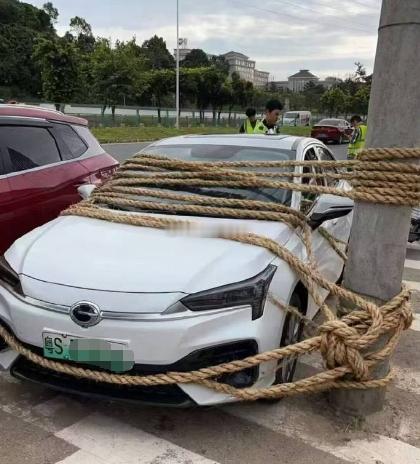 电动汽车为什么栓电线杆子上啊？？？ 海阔试车超话 ​​​