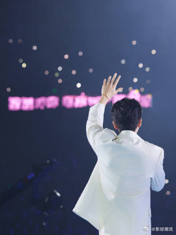 张新成6年前回复网友的私信 6年前的关怀，温暖了一个失落女孩的心。张新成的鼓励提