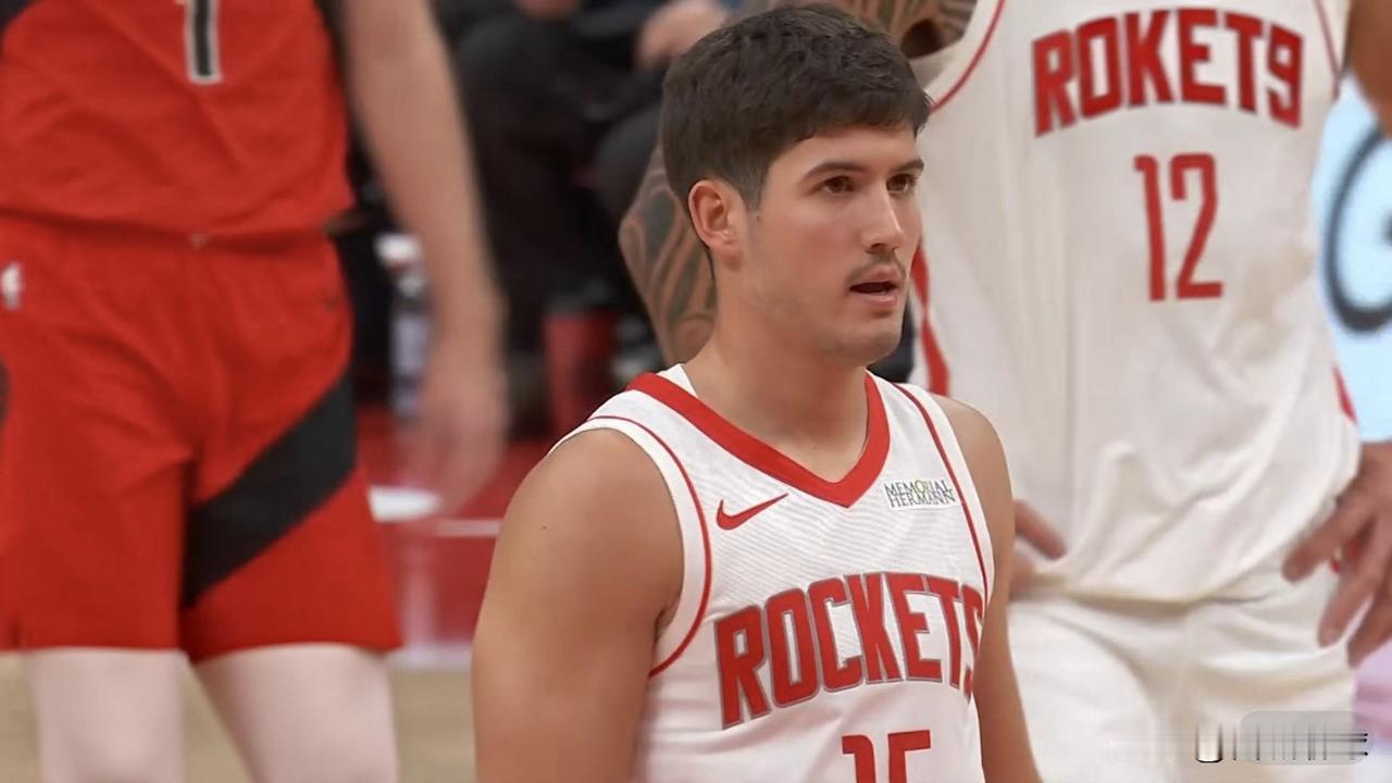 谢泼德明天有机会上首发啊[比心]