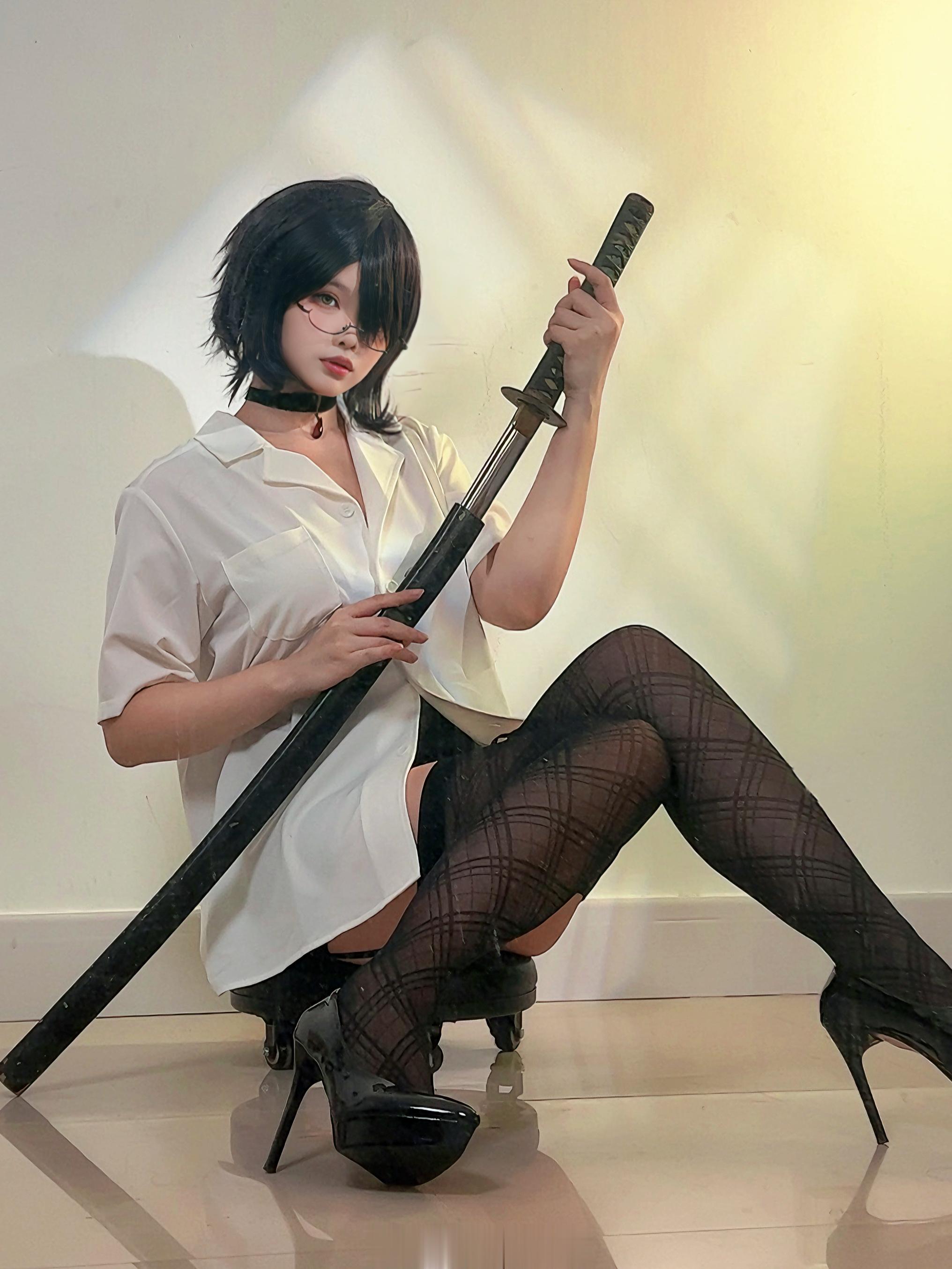 ******不是让前辈不要动了嘛！！！#绫# 「格」一体菱格吊带袜 ​​​
