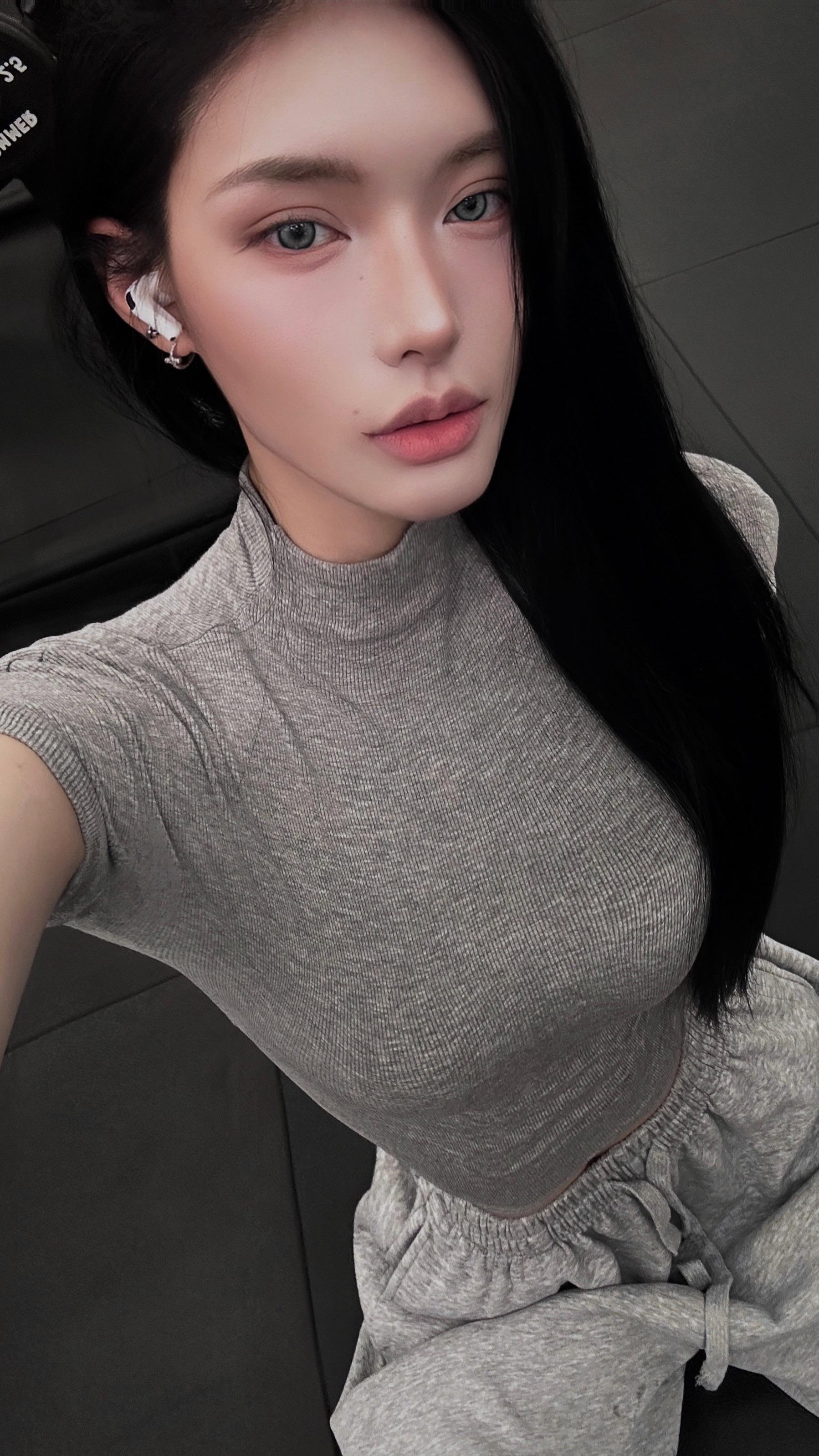 𝐘𝐞𝐞𝐞𝐞🖤