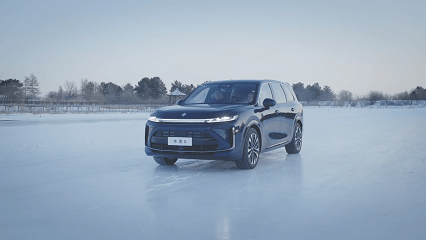 华境S最终轮冬测加速上市进程华境S在黑河的极寒冬测不是一场表演，而是一次对冬季行