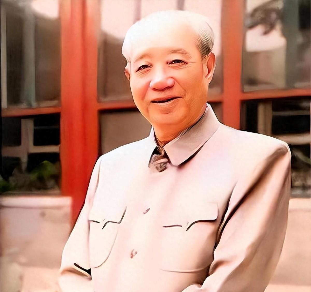 2015年，99岁高龄的汪东兴去世，离世前谈及一段鲜为人知的往事与毛主席有关
1