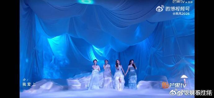 徐洁儿来修音响了从初舞台零灯到一公惊艳，徐洁儿用实力证明，好嗓子真的能修音响！ 