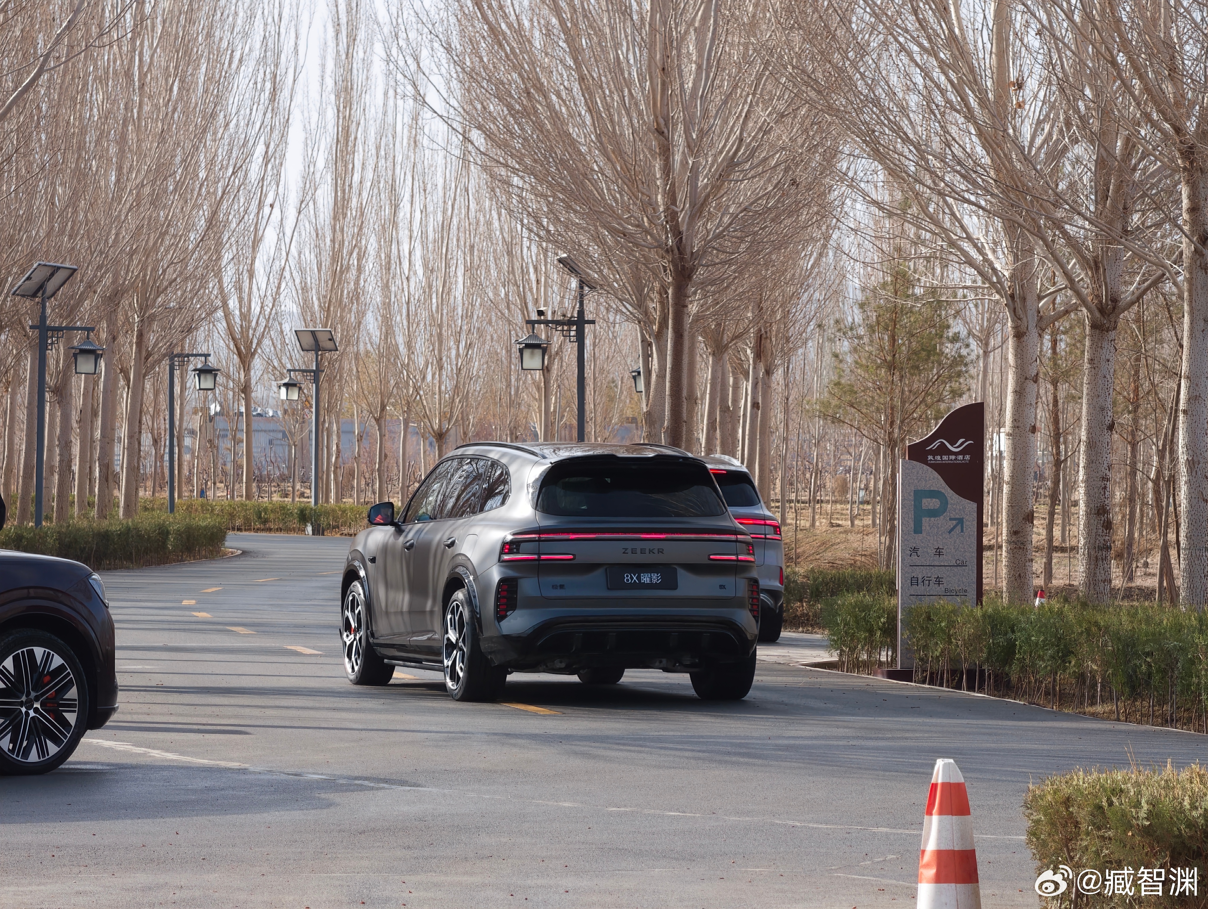 1400匹家用SUV走起。 