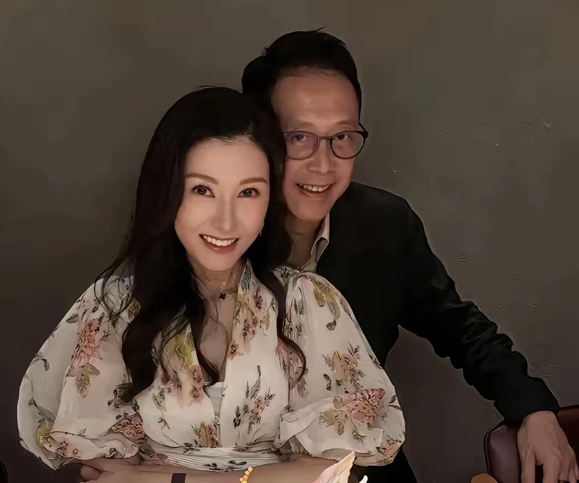 令人瞬间清醒的一段话：“女人上了一定的岁数，见过足够多的男人，你就会发现，男人在