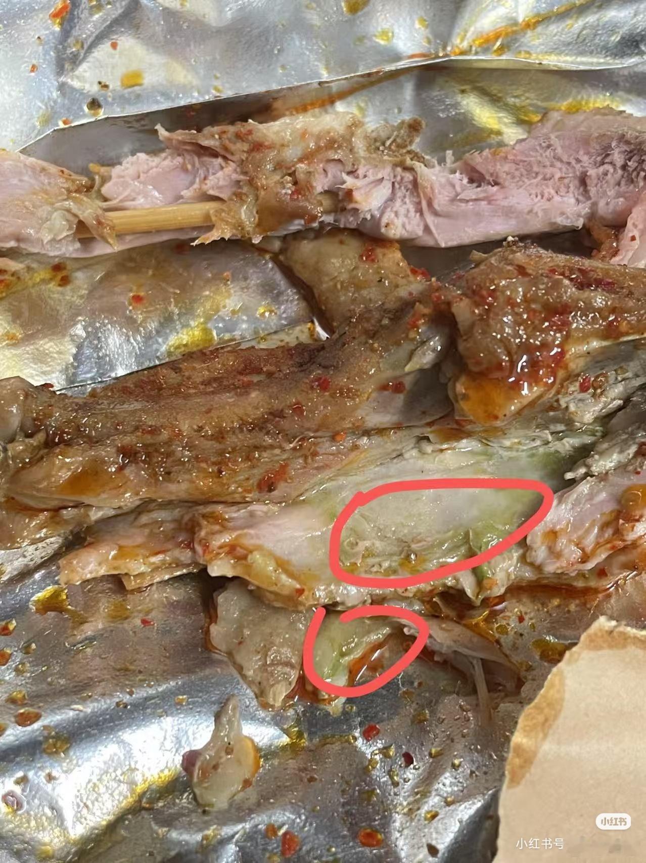 谢谢，破案了，全网权威答案来了，鹅腿阿姨绿汁肉秘方不是什么山东大䓤拌汁，见右//