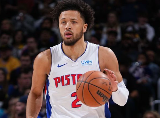 季后赛至今场均至少25+5+5的球员仅2人：坎宁安、默里