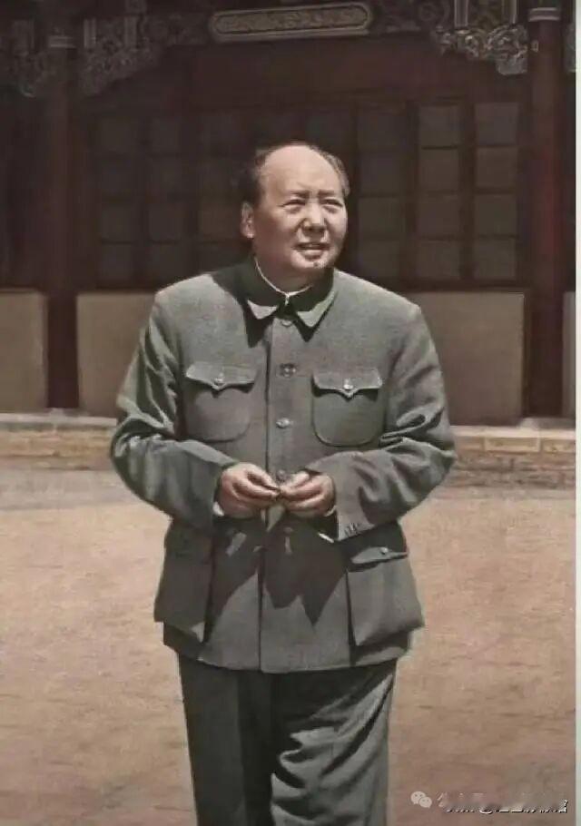 乱世擎光担岁月，清平留泽润桑麻。
初心不负苍生念，风骨长昭万古嘉👍🏻👍🏻