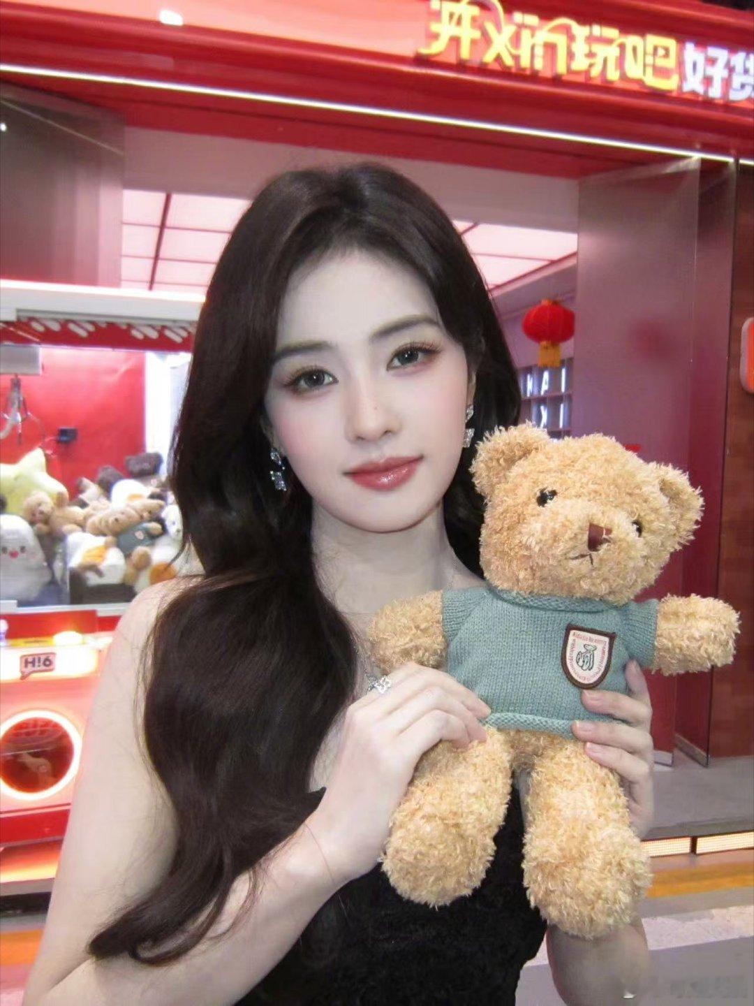 白鹿好六武林的正义密探白鹿守护明珠的光我义不容辞白鹿好六武林的正义密探，守护明珠