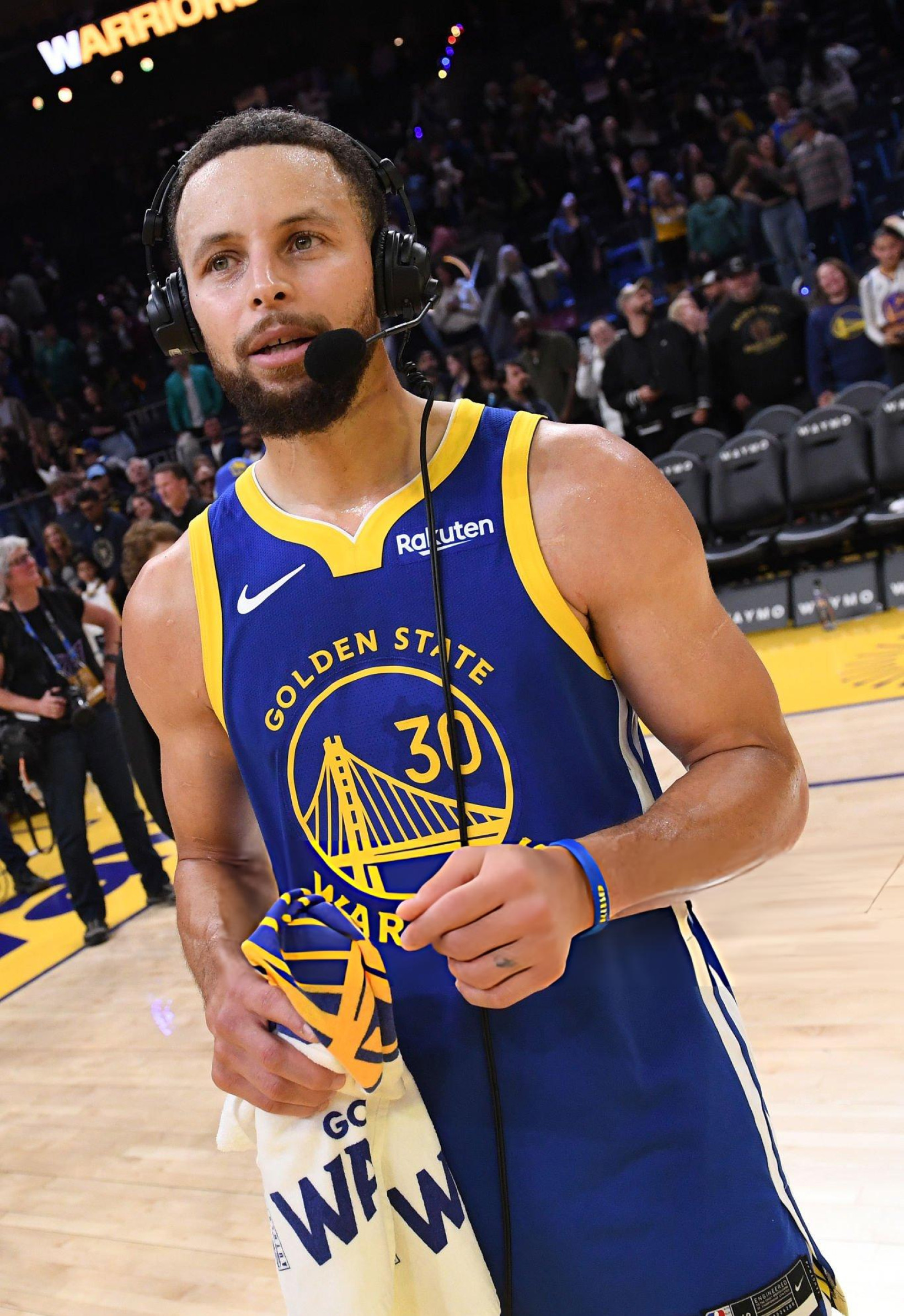 不应该啊，怎么今天还是周一库里2026nba全明星投票