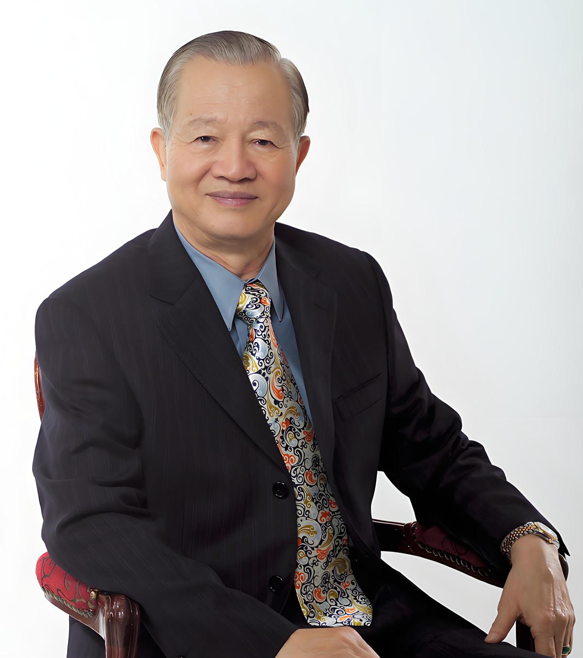 曾仕强说：这个家靠谁？得靠妈妈。上上下下左左右右都是她，这种坚强的意志力，那是一
