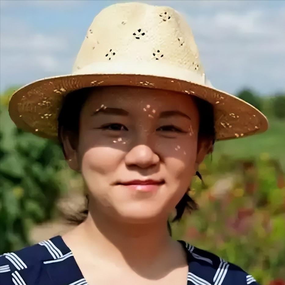 “你应该滚回中国去！”“别用亚洲人的脏习惯喂我的孩子！”2019 年美国一男子不