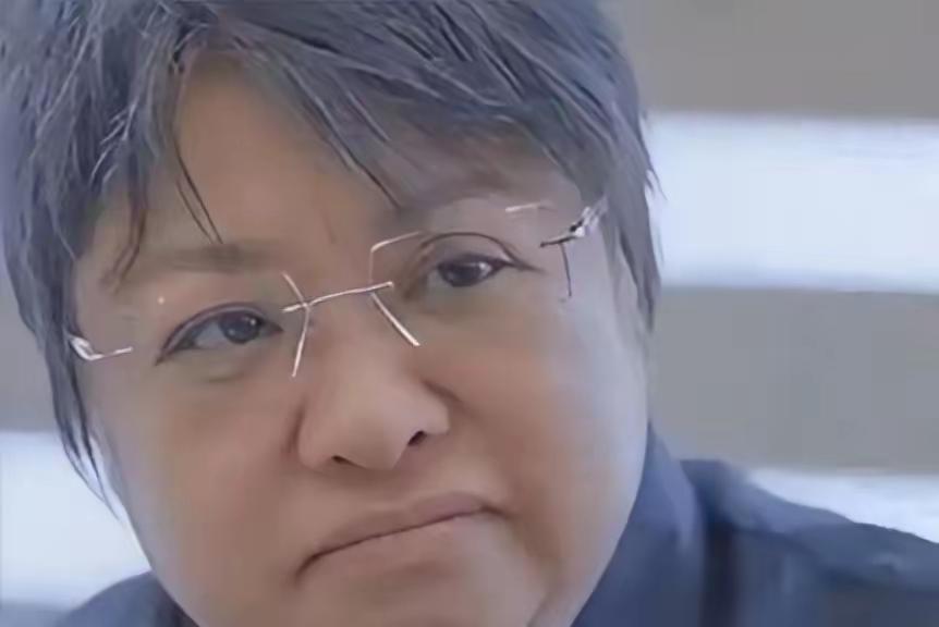 对于韩老板我现在就是有以下一些疑问？一间才刚刚成立没几年注册资本才300万、2个