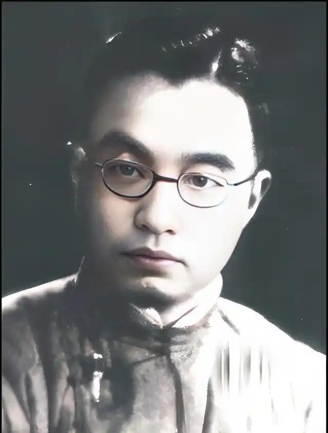 朱自清真是硬骨头！1948年，物价飞涨的没边儿，北平市面上平价粮根本买不到，这时