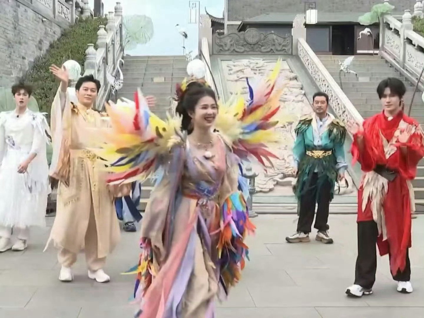 白鹿凤凰神女奔跑吧直播，又好看又可爱！[求关注]奔跑吧直播 ​​​