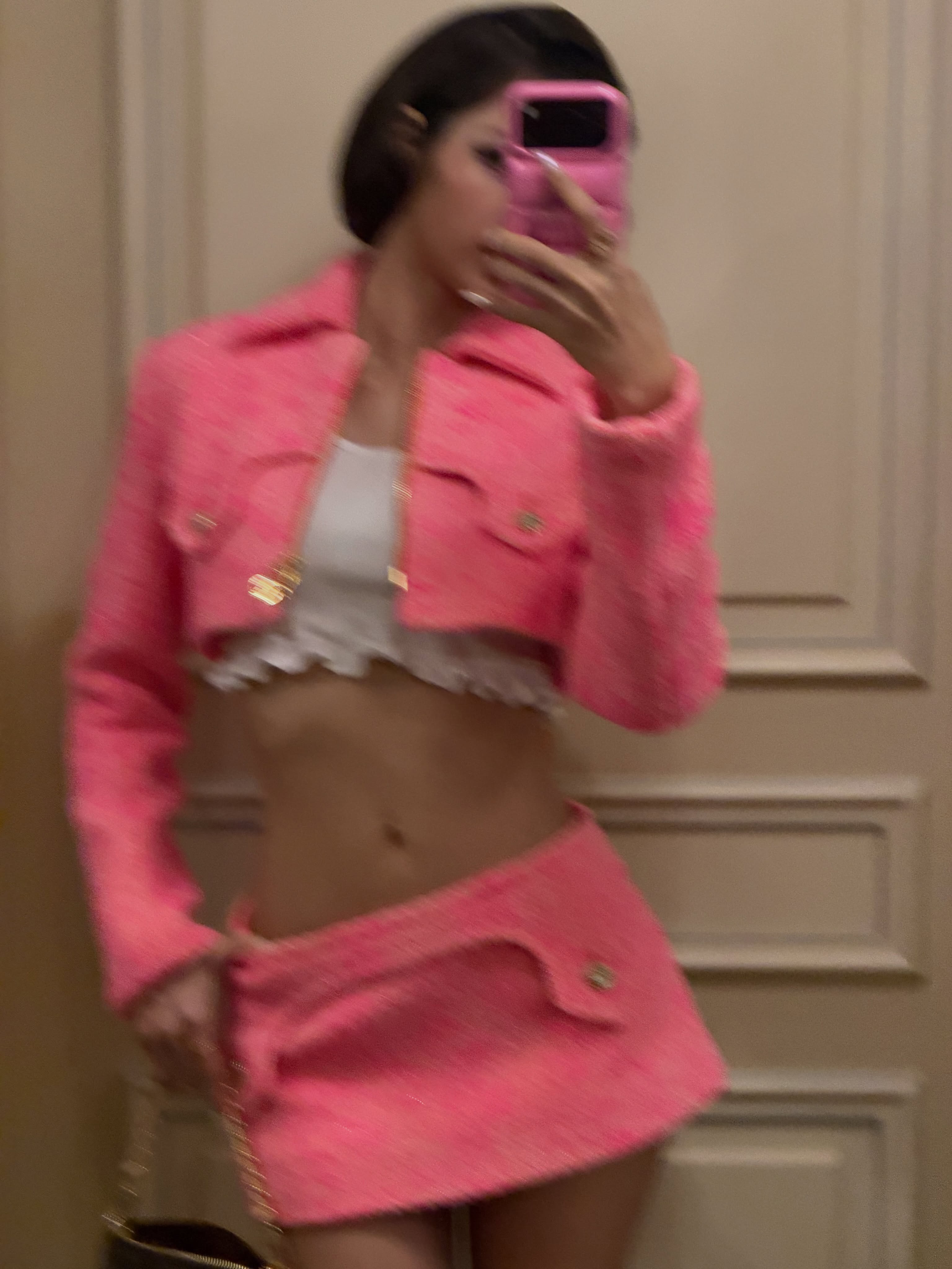 Lisa 更新oui out here好可爱🩷😻 ​​​