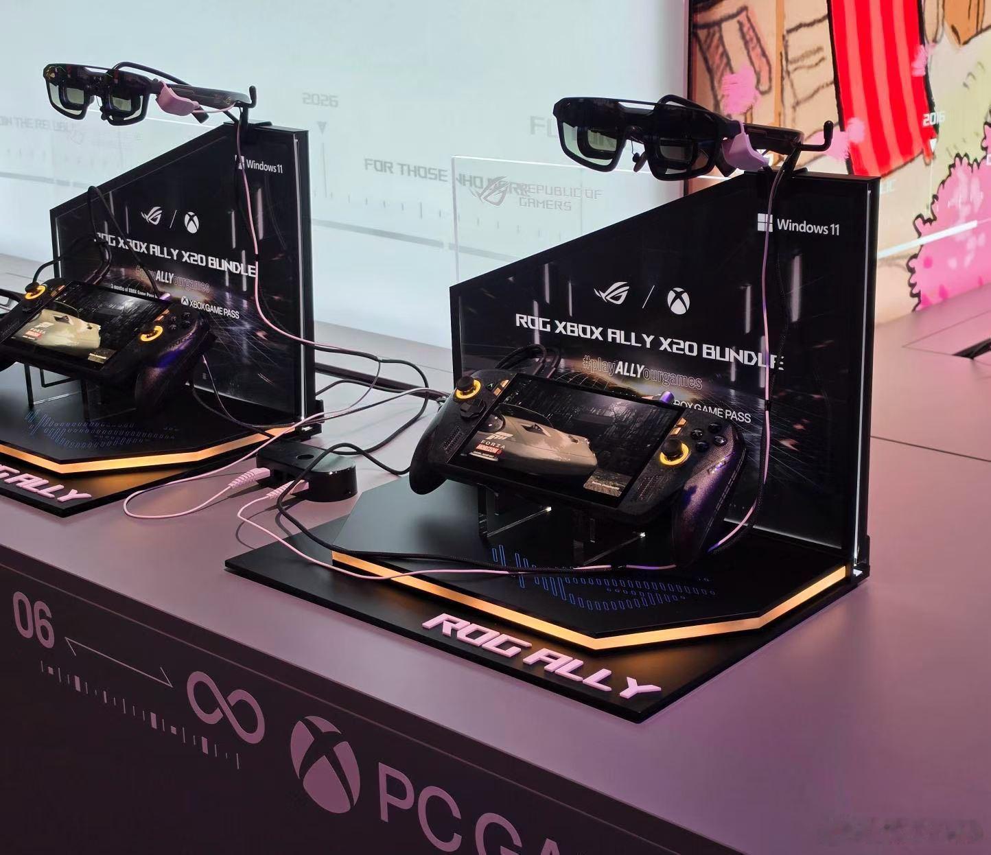ROG XBOX掌机X 20周年版正式亮相科隆游戏展 2026，帅啊！尽掌控·超